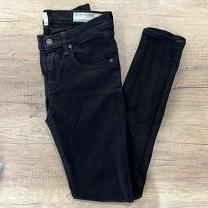 Black Rag & Bone Skinny Jeans Size 25